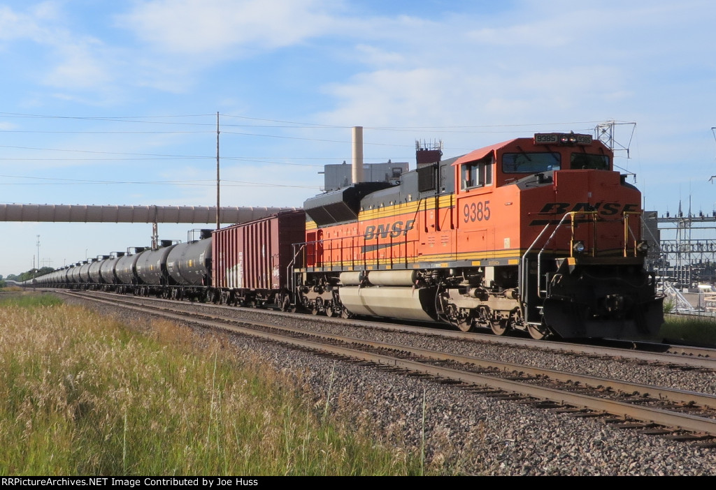 BNSF 9385 DPU